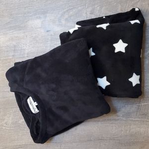 NWOT PajamaMania Fleece Top and Bottom set, Size M, Black
